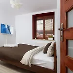 Chodkiewicza Luxury Apartments By Amstra